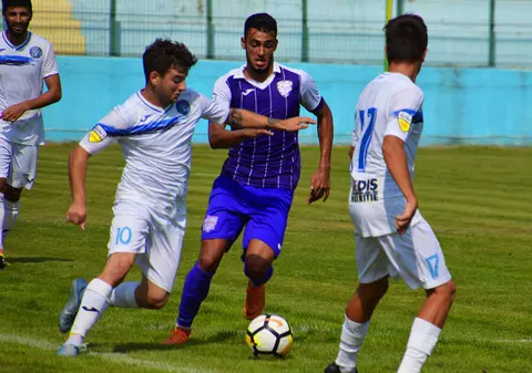 Liga 2, etapa a 31-a. Petrolul nu renunță. U Cluj și-a făcut de cap la Brăila: 8-0!