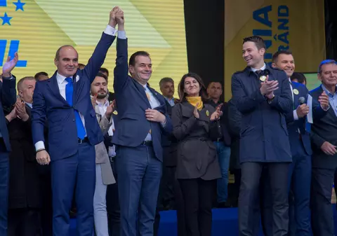 Miting PNL la Craiova. Ludovic Orban, mesaj către liberali: "Au la dispoziţie glonţul de argint, să ucidă fiara pesedistă". Avertisment către primari: "Nu iert şi nu uit!"
