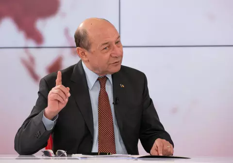 Traian Băsescu a pus tunurile pe Dăncilă: „Soluția corectă ar fi fost demisia voluntară a guvernului, dar la noi încă nu funcţionează bunul simţ politic”