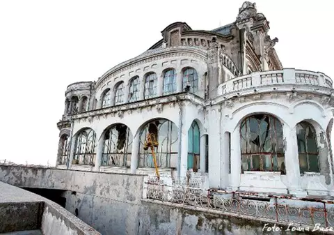 Scrisoare a deținuților politici din anii '50, găsită între zidurile Cazinoului din Constanța