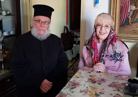 Corina Chiriac a luat calea bisericii după ce s-a vindecat miraculos. Ce alte vedete și-au găsit liniștea în credință