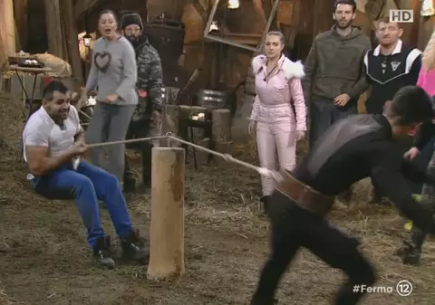 Ce au făcut Brigitte Sfăt și Florin Pastramă în baie, după ce el a pierdut duelul pentru postul de fermier șef | FOTO