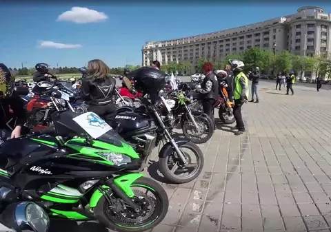 Parada femeilor motocicliste are loc pe 20 aprilie, în București. "Și noi suntem în trafic"