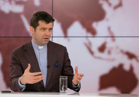 INTERVIURILE LIBERTATEA | Preotul Francisc Doboș, purtătorul de cuvânt al Arhiepiscopiei Romano-Catolice de București, despre Notre-Dame: ”Această tragedie trebuie să ne apropie, într-o Europă dezbinată de valorile morale și creștine”