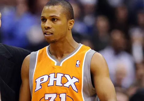 Sebastian Telfair, fost baschetbalist în NBA, riscă până la 15 ani de închisoare. A fost prins când conducea cu farurile stinse