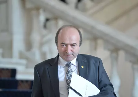 UPDATE/ Tudorel Toader decide până diseară dacă își dă demisia: „Voi rămâne la Minister până la momentul în care în Monitorul Oficial apare numele noului ministru”