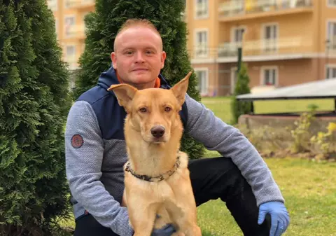 Un câine are propria rubrică la un show TV din România. Unde poate fi văzut și ce face în emisiune