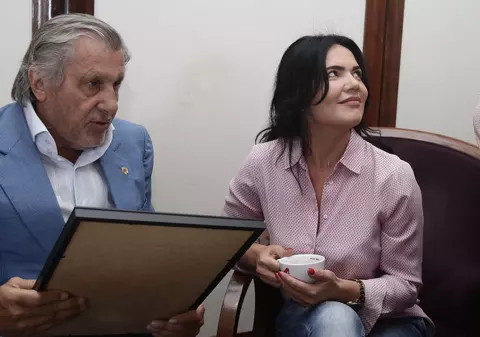 Ilie Năstase se însoară cu Ioana pe 17 august. Căsătoria va avea loc la mare, iar Simona Halep este printre invitați