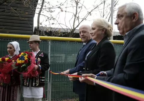 FOTO | Premierul Viorica Dăncilă a inaugurat Bursa de peşte de la Tulcea şi promite revitalizarea sectorului piscicol