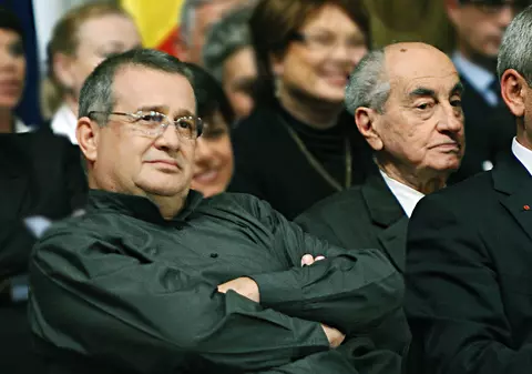 OPINIE | „Istoria nerezolvată naște monștri”. PAH, despre acuzațiile lui Mircea Dinescu la adresa lui Mircea Ionescu Quintus, care s-ar fi oferit să execute o tânără de 16 ani în 1941