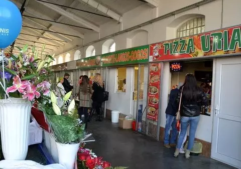 Trei magazine din Piața Oradea au fost sparte când camerele video nu funcționau