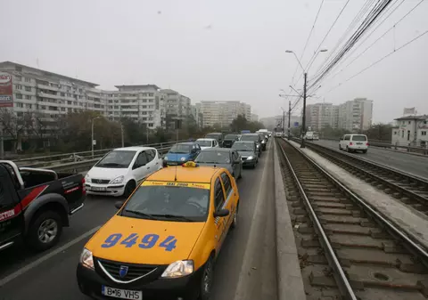 Încep lucrările de reabilitare la Podul Grant. De la ora 11, se închide breteaua care urcă din Calea Griviței. Ce trebuie să știe șoferii
