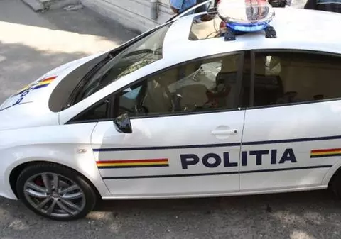 Căutat de peste un an pentru o pedeapsă cu închisoarea, un ieșean a fost prins după ce a furat mai multe sticle cu bere