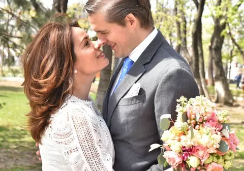 Cântăreața Ruxandra Galeriu, nepoata părintelui Galeriu, s-a măritat cu un spaniol, în weekend. A fost iubita antrenorului Sven Goran Eriksson