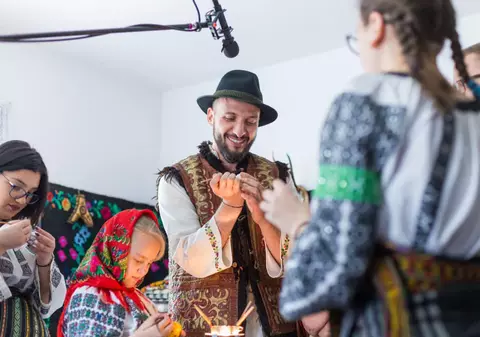 Ștefan Mandachi vrea să realizeze un documentar despre oamenii morți pe drumurile din România. Noul proiect al antreprenoului care a făcut metrul de autostradă din Suceava