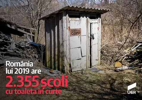 USR folosește imagini din Lituania pentru a ilustra școlile cu ”toaleta în curte” din România