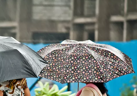 Prognoza meteo | Cum va fi vremea duminică, 14 aprilie. Nu scăpăm de ploi, vânt și frig