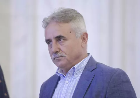 Guvernul Dăncilă insistă cu nominalizarea lui Viorel Ştefan la Curtea Europeană de Conturi, o funcție cu un salariu brut de 22.000 de euro lunar, dar pentru care nu are experiență! Parlamentul European nu îl vrea