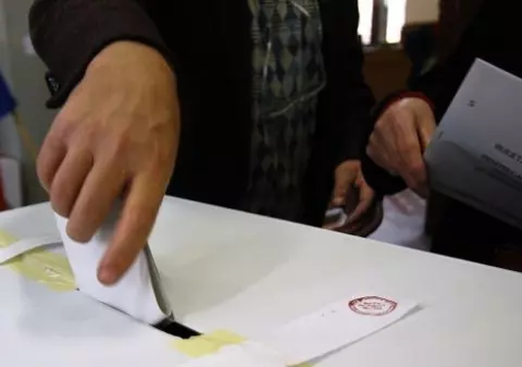 Primărie dintr-o comună din Vrancea, câștigată la un singur vot diferență