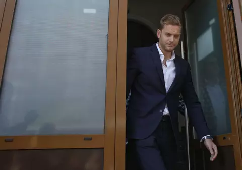 UPDATE | Ilan Laufer, audiat cinci ore în cazul delapidării Magazinului Unirea. Fostul ministru neagă că a adormit în timpul audierilor