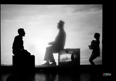 Recomandările culturale ale săptămânii. De la povestirile lui Buzzati, în care se stă în trafic ca în București, la podcastul despre relațiile de cuplu