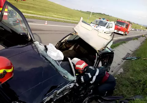 O femeie din Bulgaria a murit în România, într-un grav accident petrecut pe DN5 (GALERIE FOTO)