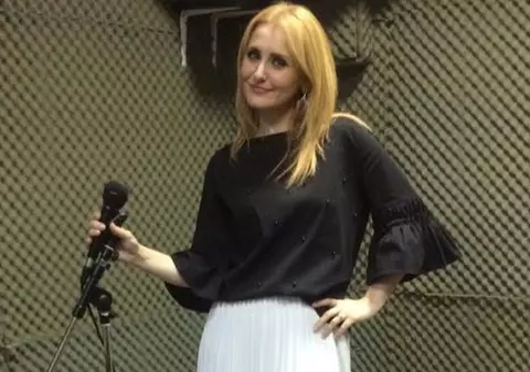 Alina Sorescu, nașă de botez. Ce ținută frumoasă a purtat vedeta | FOTO