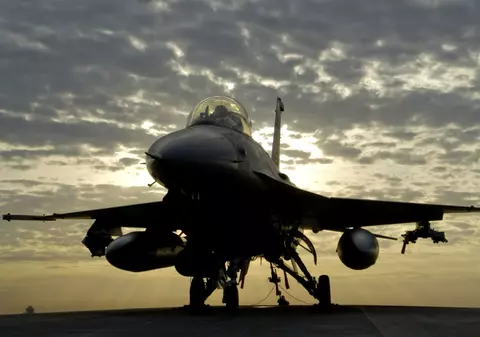 SUA au trimis în România sute de militari și avioane F-16 pentru a descuraja Rusia