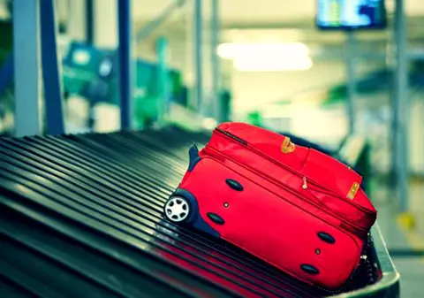 Un cetățean chinez a fost prins cu peste 10 kg de bijuterii pe aeroportul Avram Iancu din Cluj