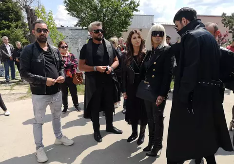 Declarația făcută de Cătălin Botezatu la înmormântarea lui Răzvan Ciobanu. "Suntem sortiți pieirii și cu toții greșim"