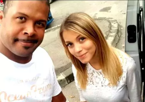 Cabral și soția sa își botează fiica. Ținutele alese de cei doi