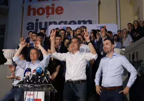 Reacția lui Dacian Cioloș după închiderea urnelor. „Votul de astăzi arată că România renaște”