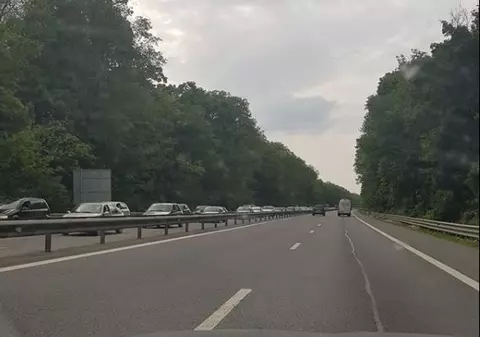 Coloană de mașini de trei kilometri pe A1, din cauza lucrărilor la podul peste râul Argeș
