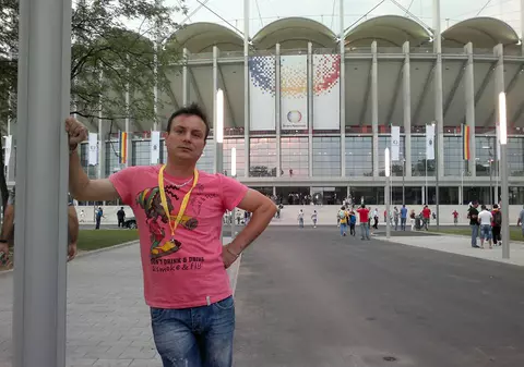 Cosmin de la t-Short și-a remixat piesele de succes pentru festivalul retro din weekend. DJ Emil Lassaria s-a ocupat de remixuri