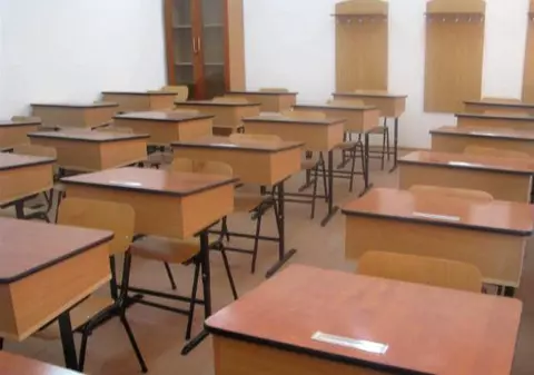 Klaus Iohannis se întâlnește astăzi cu premierul și mai mulți miniștri, ca să discute pe tema educației