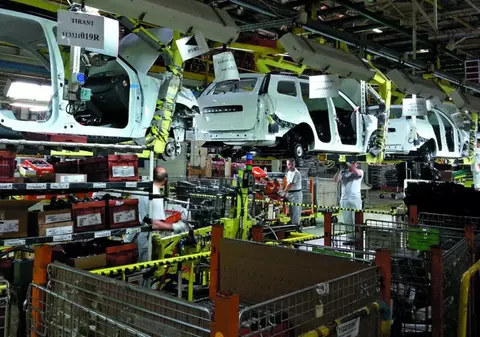 Cum și cui se acordă şomaj tehnic. Un milion de români riscă să ajungă în această situație