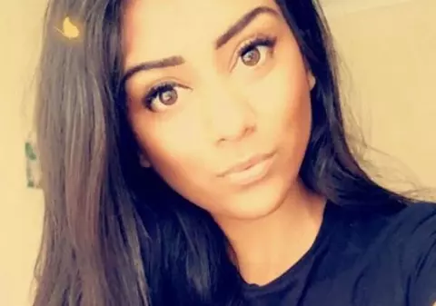 O jucătoare de rugby a ajuns model pentru costume de baie, pentru a sfida umilințele din copilărie