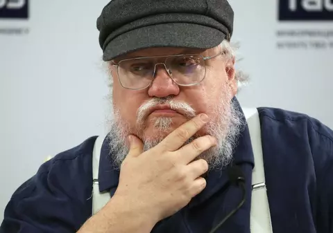 George R.R. Martin, autorul „Game of Thrones”, un nou contract, pe 5 ani, cu HBO.  Va lua peste 40 de milioane de dolari pentru noi scenarii