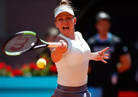 Simona Halep - Marketa Vondrousova, în turul 2 la Roma. Simo, eliminată. A jucat într-un picior în setul decisiv