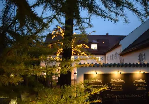 O familie de români a provocat un incendiu în camera de hotel în timpul unei excursii la Munchen. Camera s-a umplut de fum și cei trei au ajuns la spital