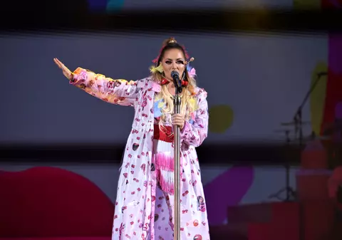 Cum slăbește Delia? Pofticioasă și incapabilă să țină o dietă, cântăreața iese la alergat dimineața, în locuri puțin aglomerate