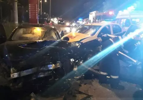 Accident grav la Mediaş, între 3 maşini. Un bărbat a murit și alți trei sunt răniți
