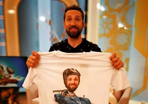 Ce reacții a stârnit Dani Oțil după ce s-a îmbrăcat în preot