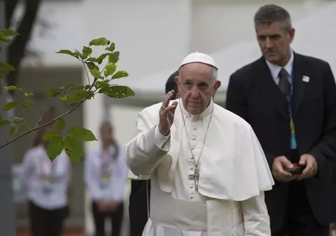 Ce cadouri va primi Papa Francisc cu ocazia vizitei în România