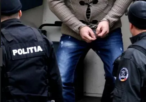 5 persoane au fost reţinute, după ce ar fi furat articole de încălţăminte din depozitele unei firme, din Ilfov