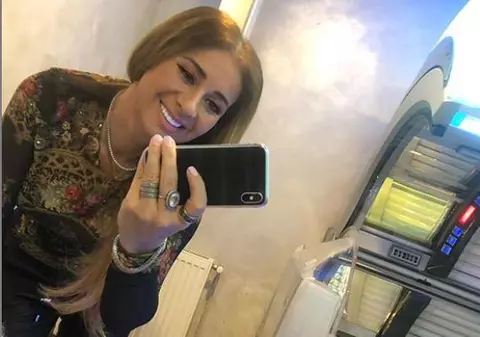 Cum s-a fotografiat Anamaria Prodan. "Fără stomac tăiat sau inele stomacale"