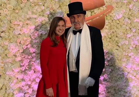 Simona Halep, la party alături de familia Țiriac. Cum mai arată Ileana Lazariuc!