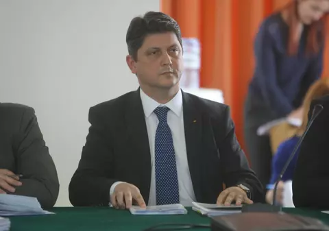 Preşedintele Comisiei de politică externă a Senatului : Am aflat din presă despre desemnarea a 12 ambasadori