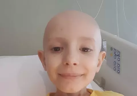 Testele au arătat că măduva lui Vlăduț s-a refăcut complet. Copilul bolnav de leucemie trebuie să continue tratamentul salvator în Turcia, pentru care are nevoie de 60.000 de euro