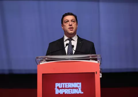 Şerban Nicolae a recitat poezii, la Congresul PSD: "Votul vostru este cel mai important din ultimii ani şi priveşte următorii cinci ani"